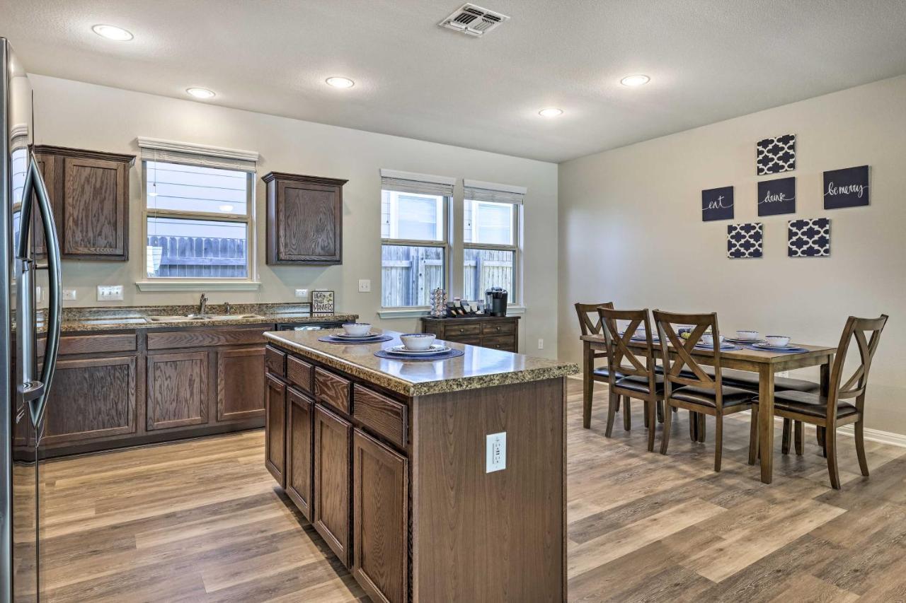 Buda Home With Smart Tv About 19 Mi To Downtown Austin エクステリア 写真