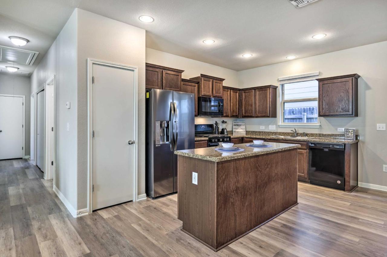 Buda Home With Smart Tv About 19 Mi To Downtown Austin エクステリア 写真