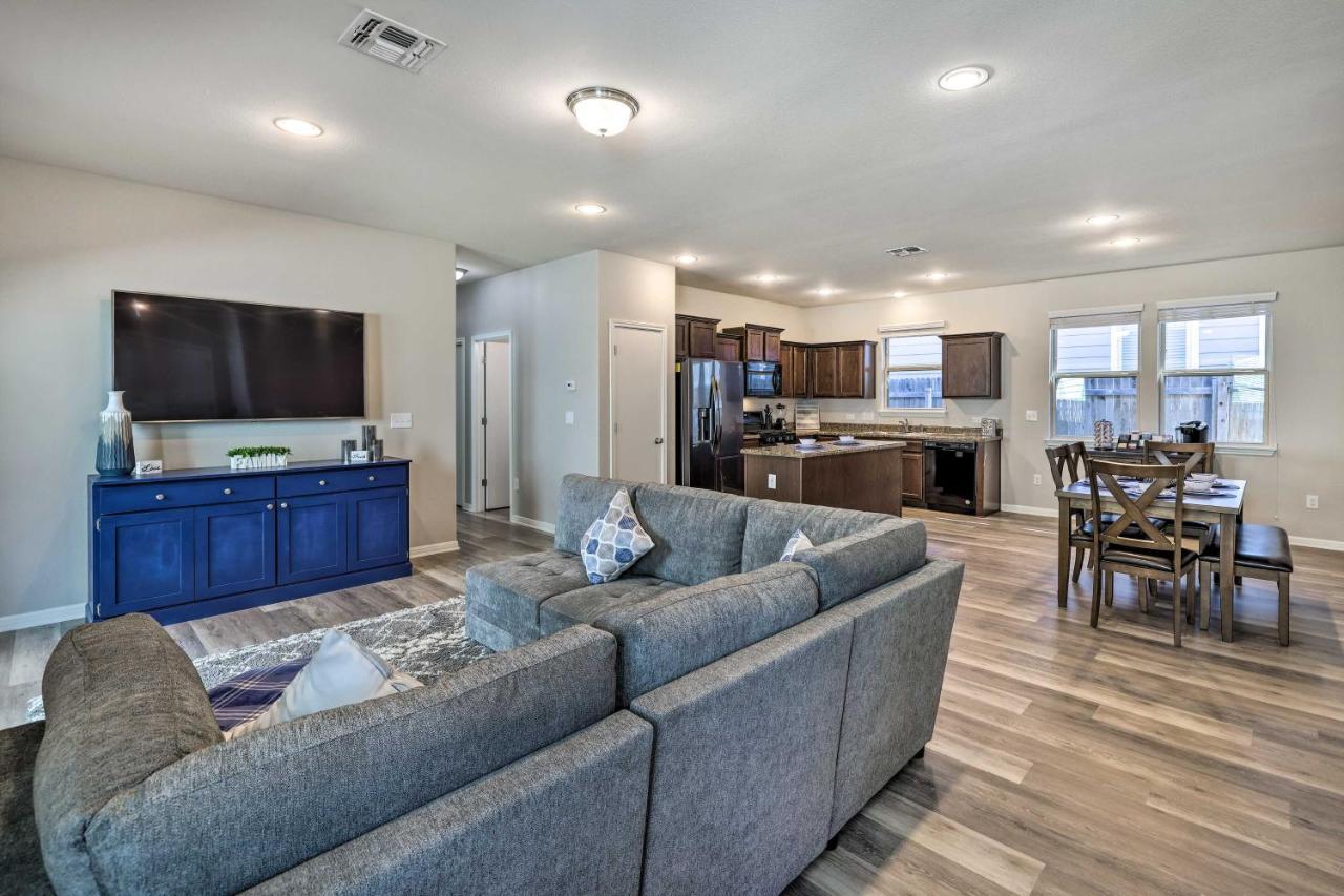 Buda Home With Smart Tv About 19 Mi To Downtown Austin エクステリア 写真
