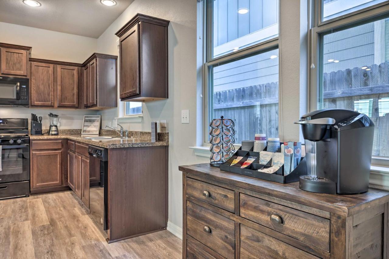 Buda Home With Smart Tv About 19 Mi To Downtown Austin エクステリア 写真